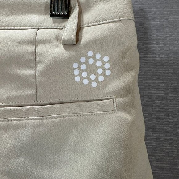 Puma Shorts Boys Large Tech Shorts Beige Srtetch Pockets Bermuda Logo - Picture 4 of 6